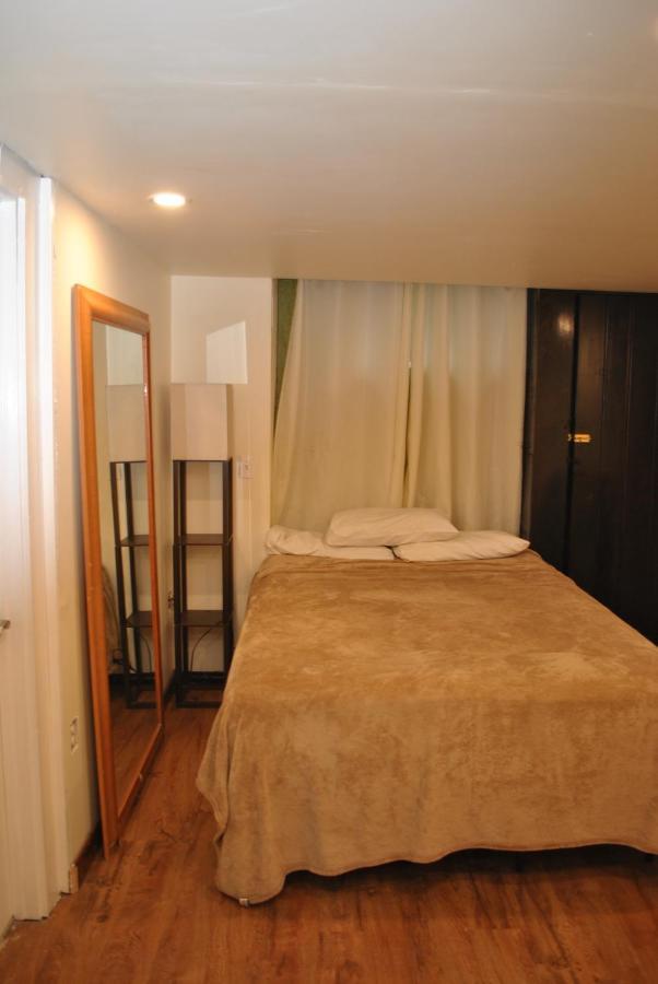 Ewr Airport Multilevel Guest House Room With 2-3 Beds Newark Ngoại thất bức ảnh