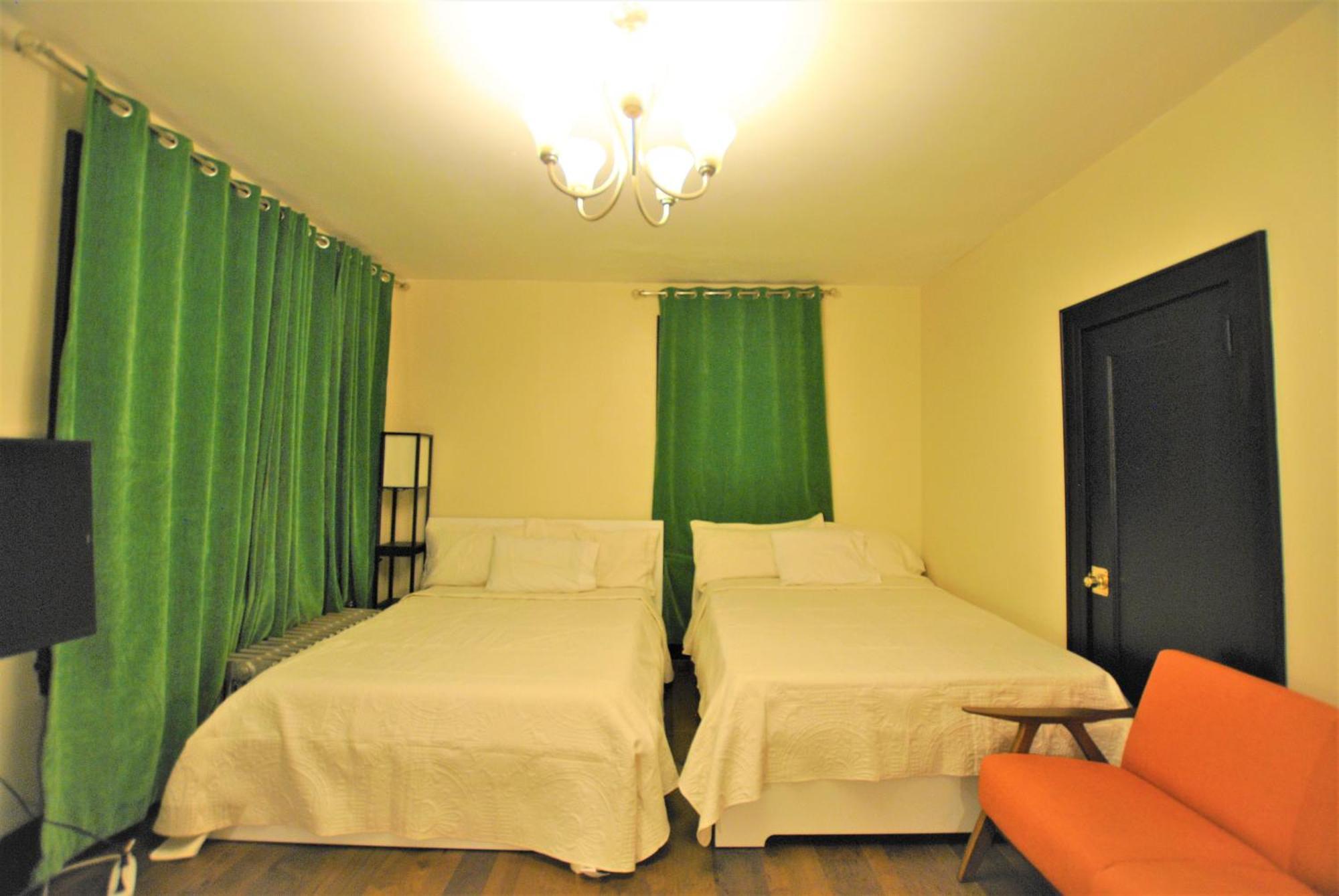 Ewr Airport Multilevel Guest House Room With 2-3 Beds Newark Ngoại thất bức ảnh
